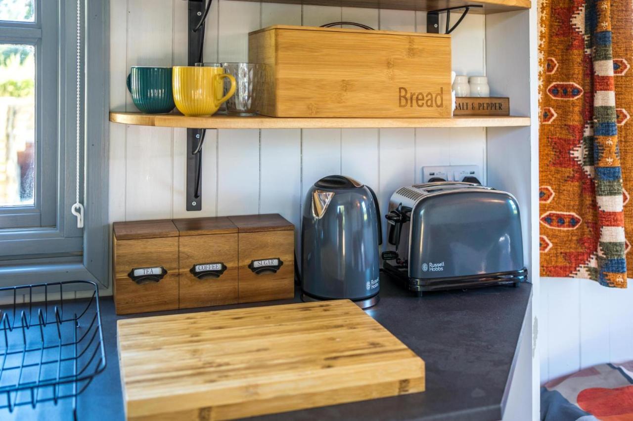 The Hideaway Hut - 1 Bed Shepherds Hut - Hereford Exterior foto