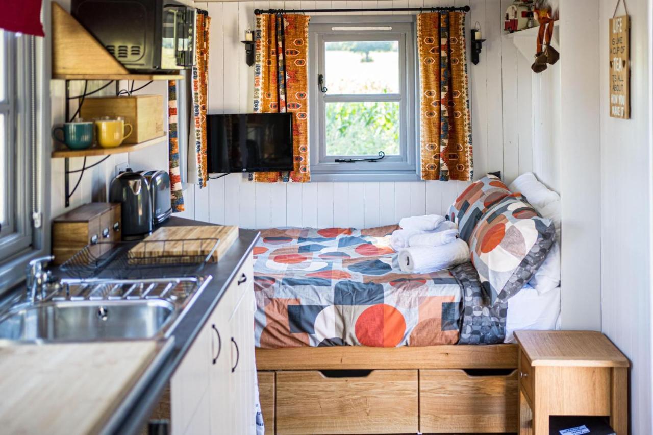 The Hideaway Hut - 1 Bed Shepherds Hut - Hereford Exterior foto